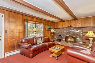 23 Village Ln, Hauppauge, NY 11788 - Photo 8