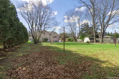 23 Village Lane, Hauppauge, NY 11788 - Photo 24
