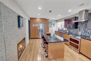 14 Regent Pl, Roslyn, NY 11576 - Photo 12