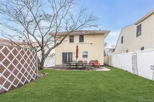 512 Elm St, West Hempstead, NY 11552 - Photo 28