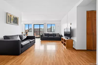 133-36 41st Road #7F, Flushing, NY 11355 - Photo 2