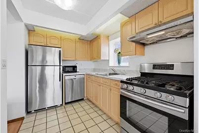 133-36 41st Road #7F, Flushing, NY 11355 - Photo 6