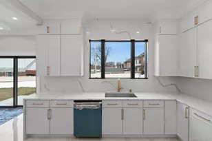 259-09 81st Ave, Glen Oaks, NY 11004 - Photo 6