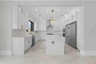 259-09 81st Ave, Glen Oaks, NY 11004 - Photo 4