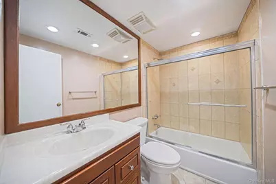 113 Birchwood Road #113, Medford, NY 11763 - Photo 14