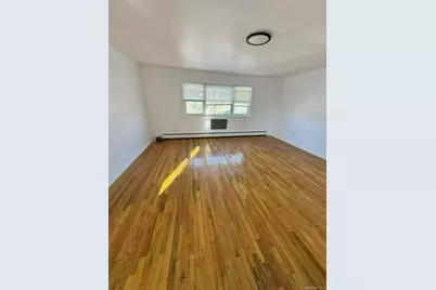 15184 17th Road, Whitestone, NY 11357 - Photo 4