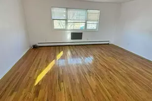 151-84 17th Rd, Whitestone, NY 11357 - Photo 4