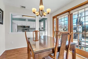 2 Nancy Ct, Glen Cove, NY 11542 - Photo 10