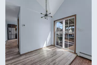 2 Hyannis Court, East Rockaway, NY 11518 - Photo 6