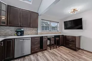 2 Hyannis Ct, East Rockaway, NY 11518 - Photo 8