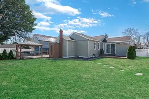 2 Hyannis Ct, East Rockaway, NY 11518 - Photo 16