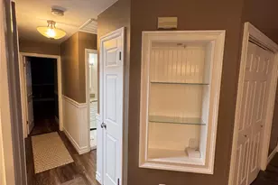 33 Bass Ct, Manorville, NY 11949 - Photo 10