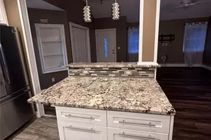 33 Bass Ct, Manorville, NY 11949 - Photo 12