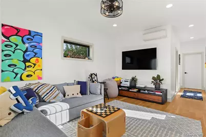 81 Rochelle Street, Bronx, NY 10464 - Photo 16