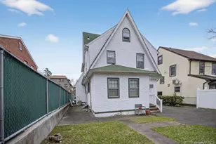 35-12 Utopia Pkwy, Flushing, NY 11358 - Photo 24