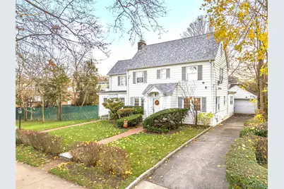 43-24 Morgan Street, Little Neck, NY 11363 - Photo 42