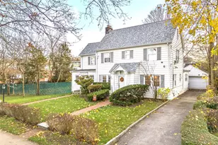 43-24 Morgan St, Little Neck, NY 11363 - Photo 42