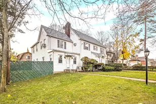 43-24 Morgan St, Little Neck, NY 11363 - Photo 40