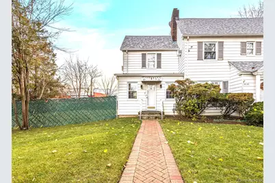 43-24 Morgan Street, Little Neck, NY 11363 - Photo 2