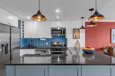 345 E 93rd Street #11DE, New York, NY 10128 - Photo 4