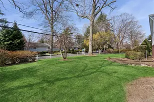 65 Drohan St, Huntington, NY 11743 - Photo 28