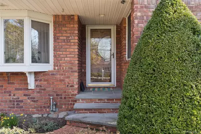 65 Drohan Street, Huntington, NY 11743 - Photo 4