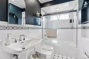 65 Drohan St, Huntington, NY 11743 - Photo 18