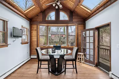 7 Hazelwood Place, Huntington, NY 11743 - Photo 4