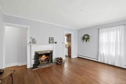 7 Hazelwood Place, Huntington, NY 11743 - Photo 10