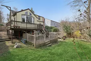 7 Hazelwood Pl, Huntington, NY 11743 - Photo 28