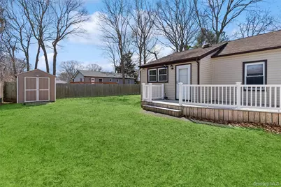 42 Pinetop Drive, Shirley, NY 11967 - Photo 14