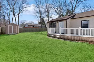 42 Pinetop Dr, Shirley, NY 11967 - Photo 14