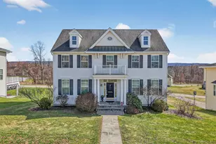 18 Four Corners Blvd, Hopewell Junction, NY 12533 - Photo 2