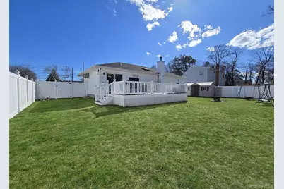 31 Stanley Drive, Shirley, NY 11967 - Photo 16