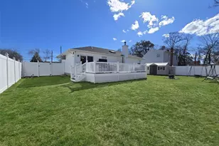 31 Stanley Dr, Shirley, NY 11967 - Photo 16