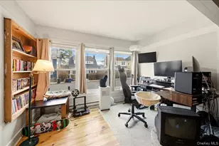 23 Forsythe Pl, Newburgh, NY 12550 - Photo 10