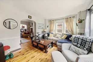 23 Forsythe Pl, Newburgh, NY 12550 - Photo 6