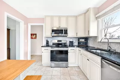 959 Hartsdale Road, White Plains, NY 10607 - Photo 24