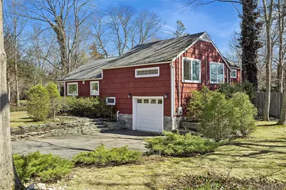 14 Suydam Drive, Melville, NY 11747 - Photo 2