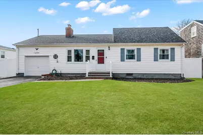 18 Cambridge Drive, Babylon, NY 11702 - Photo 1