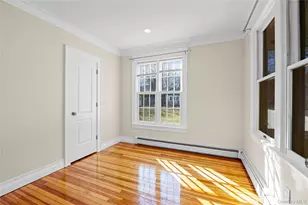 19 Milburn Rd, Sound Beach, NY 11789 - Photo 6