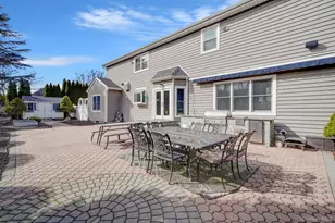 8 Kimberly Ct, Manorville, NY 11949 - Photo 34