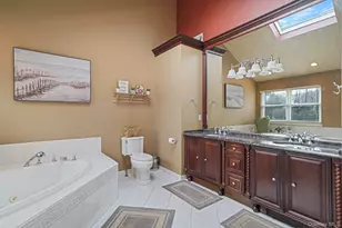 8 Kimberly Ct, Manorville, NY 11949 - Photo 24