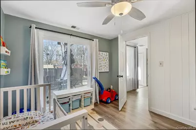 199 Skyline Drive, Coram, NY 11727 - Photo 16