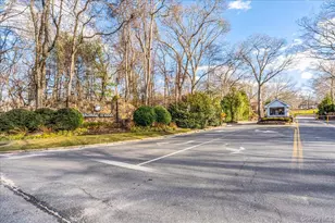 199 Skyline Dr, Coram, NY 11727 - Photo 34