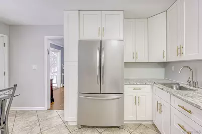 23 Scenic Drive, Suffern, NY 10901 - Photo 8