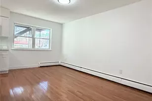 2024 Strang Ave, Bronx, NY 10466 - Photo 4