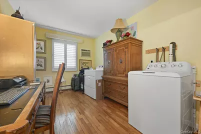 3937 Kingsberry Road, Seaford, NY 11783 - Photo 24