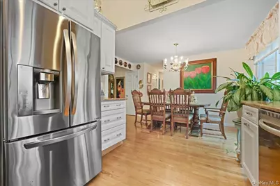 3937 Kingsberry Road, Seaford, NY 11783 - Photo 20