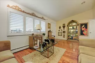 3937 Kingsberry Rd, Seaford, NY 11783 - Photo 6